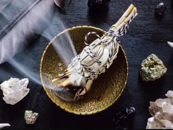 神聖的新月冥想